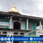 Pemasangan Kubah Gold Blang Pidie_net