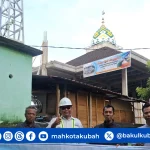 Pemasangan Kubah Enamel Malaka Lombok Utara_net