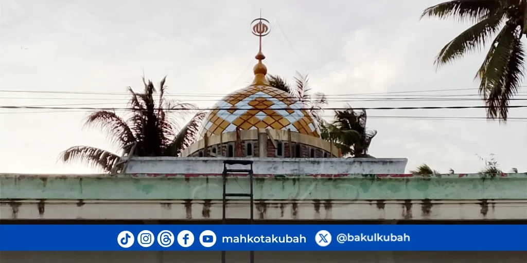 pemasangan kubah enamel galvalume Duhiadaa pohuwato-gorontalo