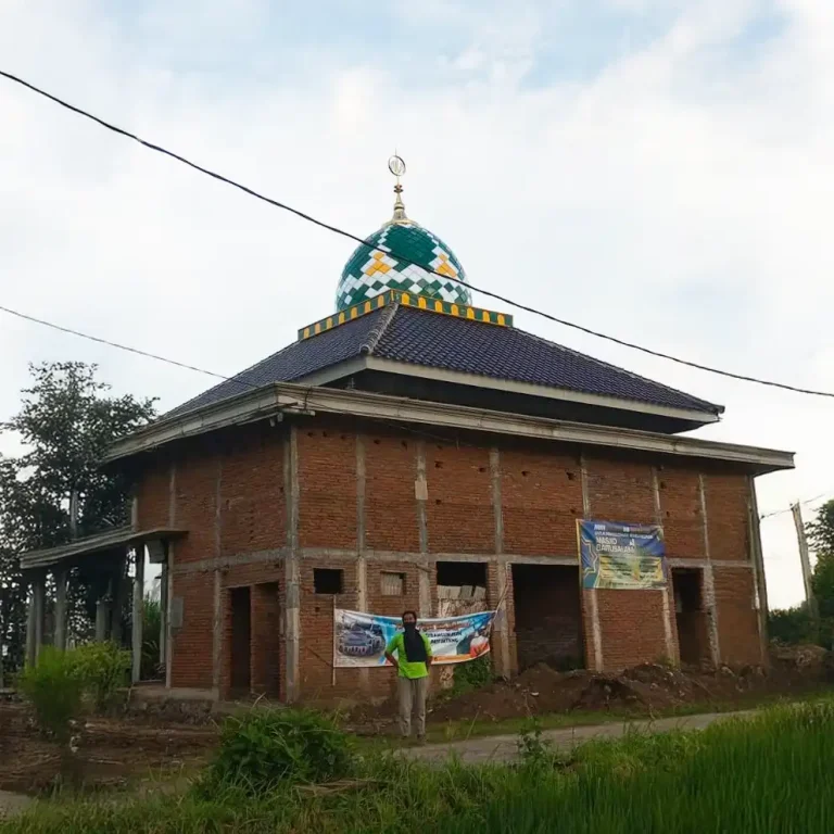 pemasangan kubah enamel 4m Singosari Malang