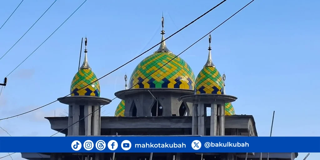pemasangan kubah enamel desa maunori Kec keo tengah Kab Nagekeo NTT_net