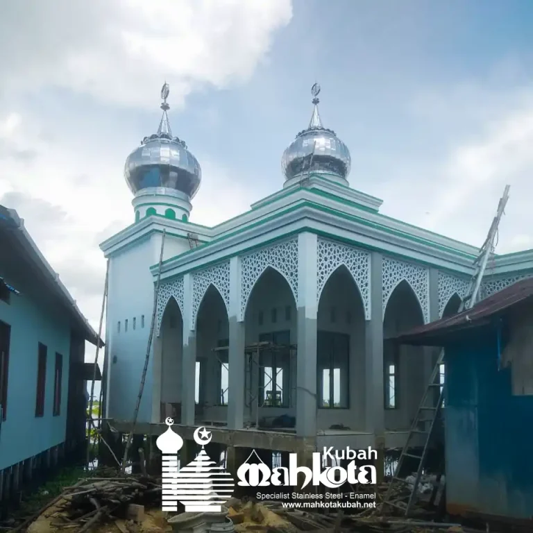 thumb_Pemasangan kubah stainless Hulu Sungai Tengah, Kalimantan Selatan_net